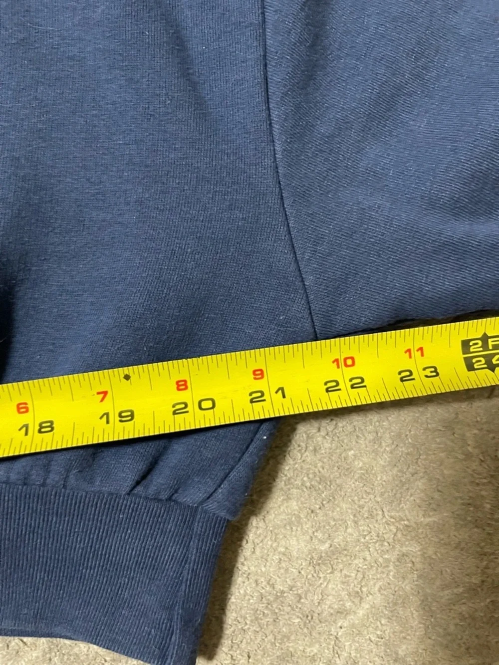 NWOT - LEVIS Cropped Hoodie